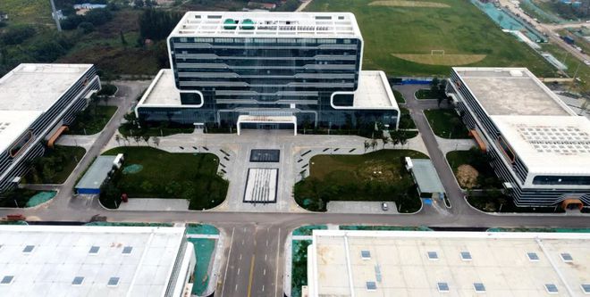 爭分奪秒趕工期!經(jīng)濟(jì)區(qū)重點(diǎn)項(xiàng)目建設(shè)火熱進(jìn)行中